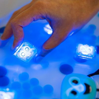 4 cubes lumineux Blair Bleu